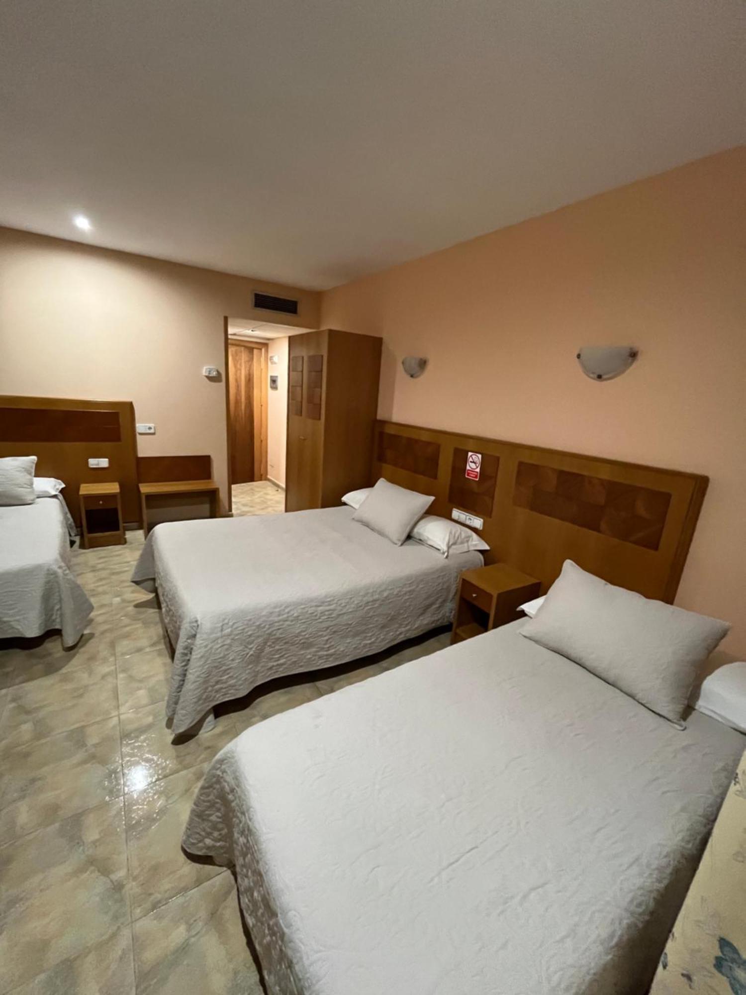 Hostal Azul ألمولار المظهر الخارجي الصورة