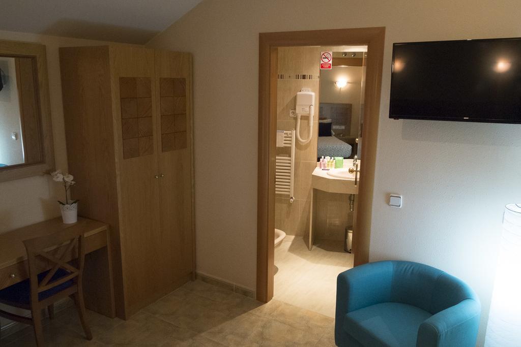 Hostal Azul ألمولار المظهر الخارجي الصورة