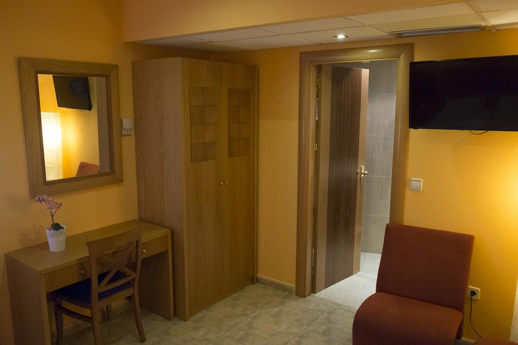 Hostal Azul ألمولار المظهر الخارجي الصورة