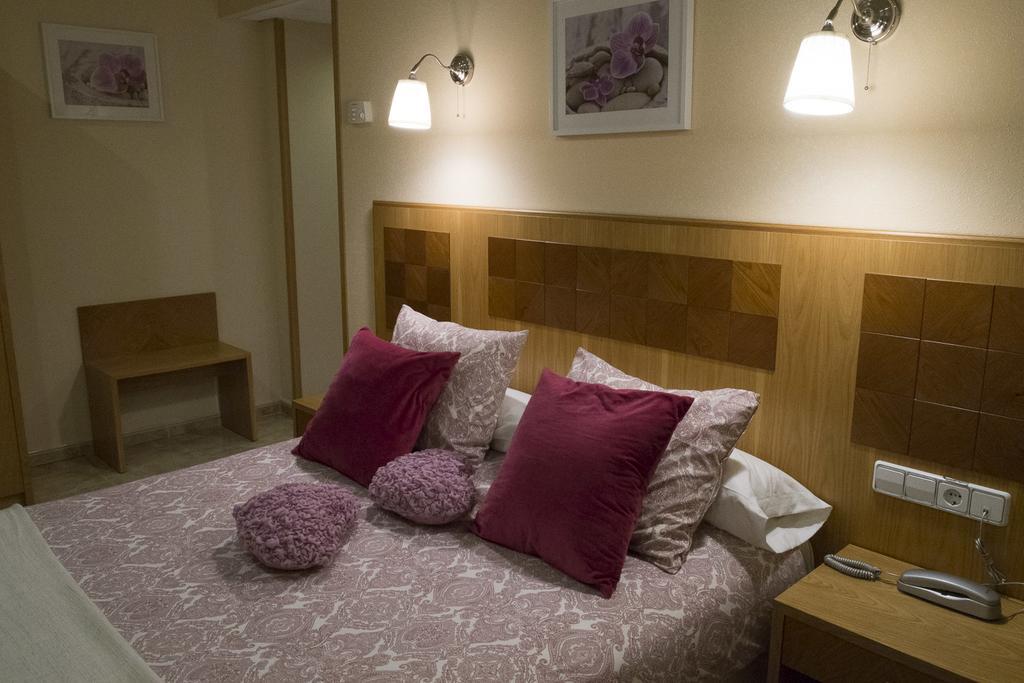 Hostal Azul ألمولار الغرفة الصورة